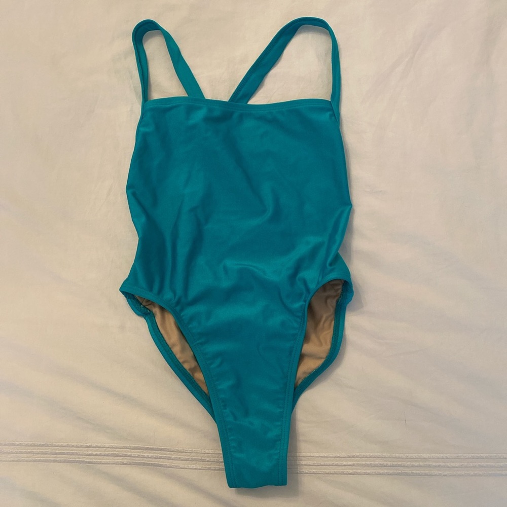Swimsuit - Picture 3 of 4
